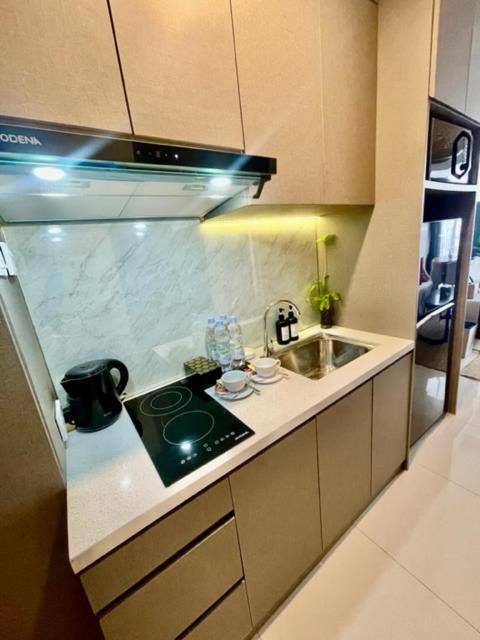 Verdela Pollux Meisterstadt Batam Apartement Экстерьер фото
