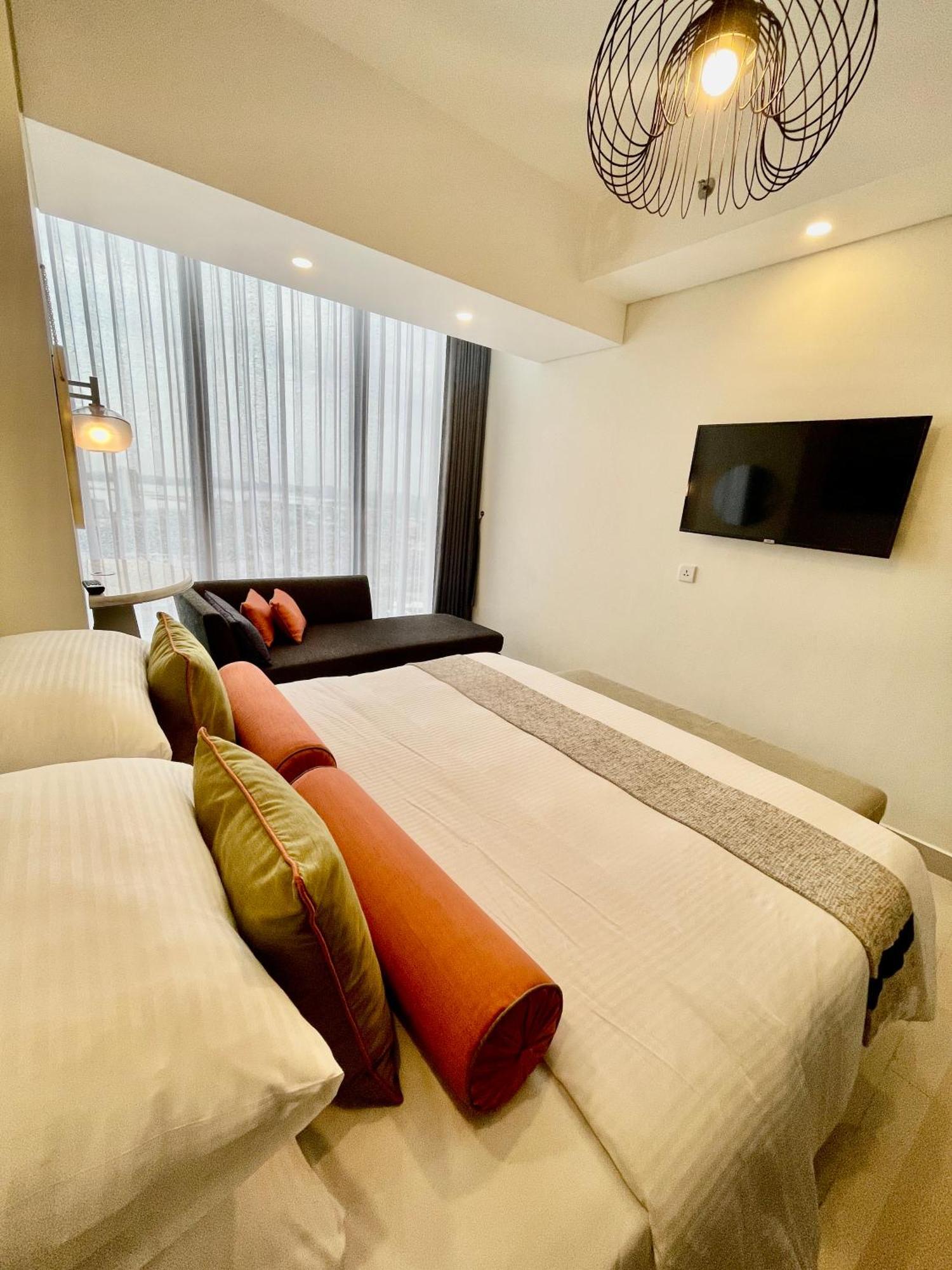 Verdela Pollux Meisterstadt Batam Apartement Экстерьер фото
