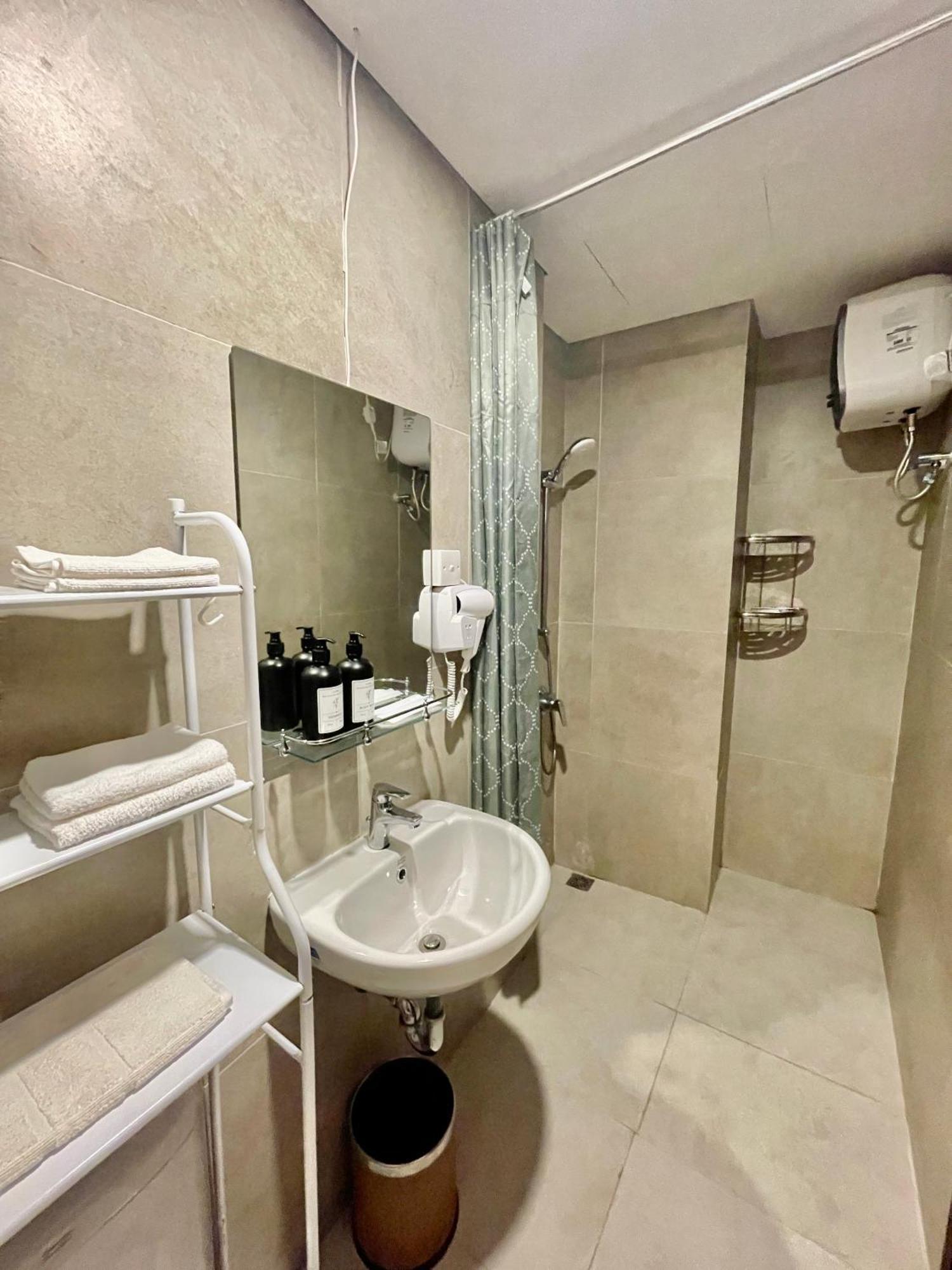 Verdela Pollux Meisterstadt Batam Apartement Экстерьер фото