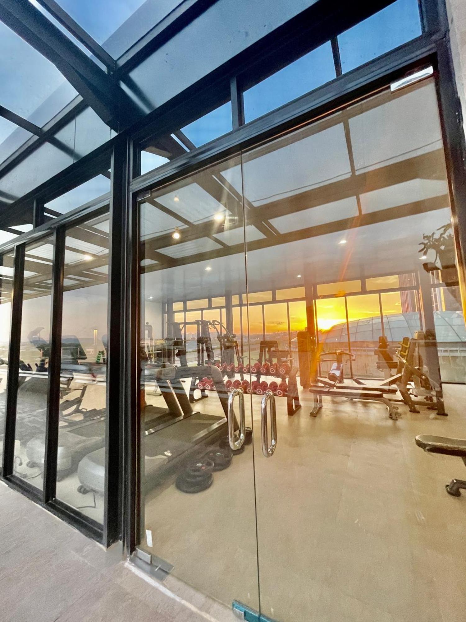 Verdela Pollux Meisterstadt Batam Apartement Экстерьер фото